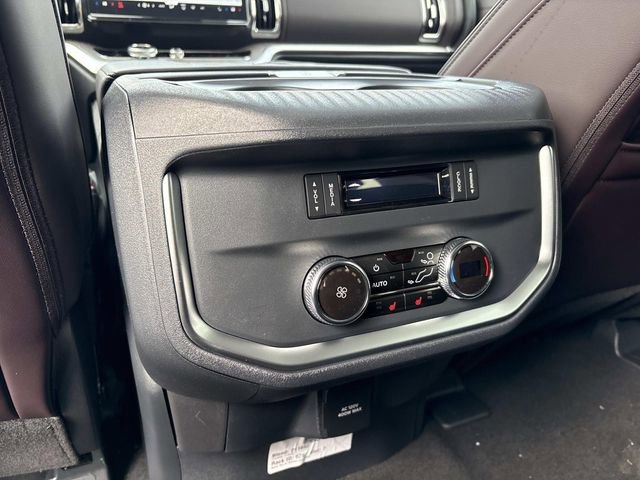 New 2026 Ford Expedition Platinum w/ Platinum Ultimate Package AWD/4WD image 17
