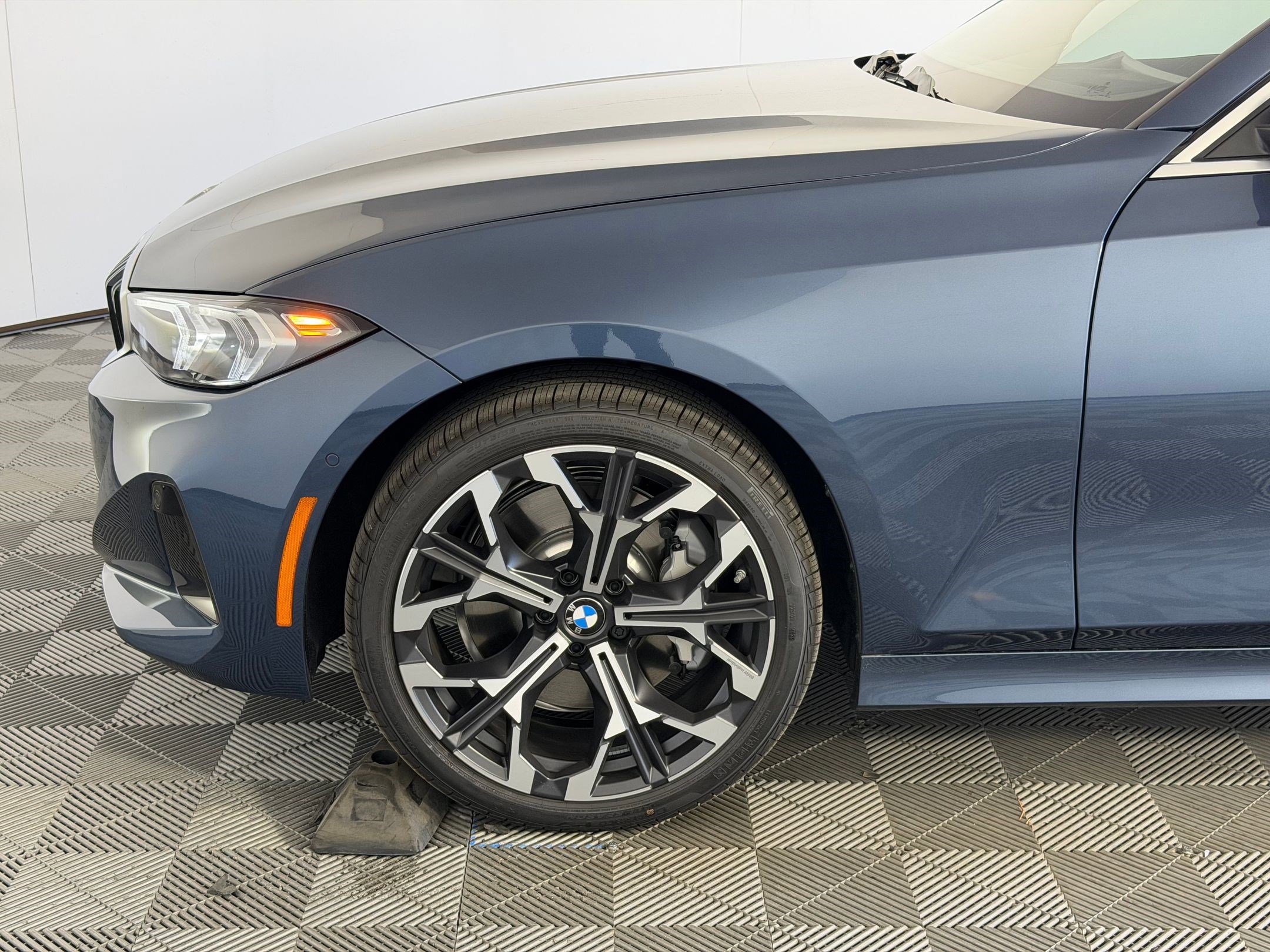 Used 2026 BMW 330i Sedan w/ Premium Package RWD image 10