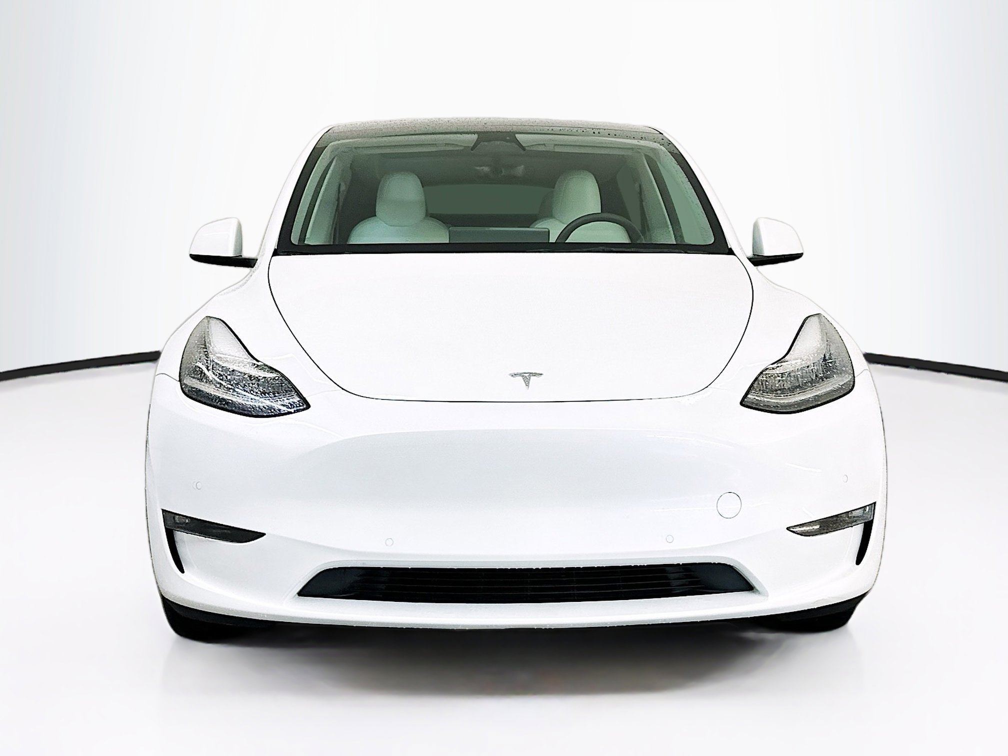 Used 2022 Tesla Model Y Long Range image 2