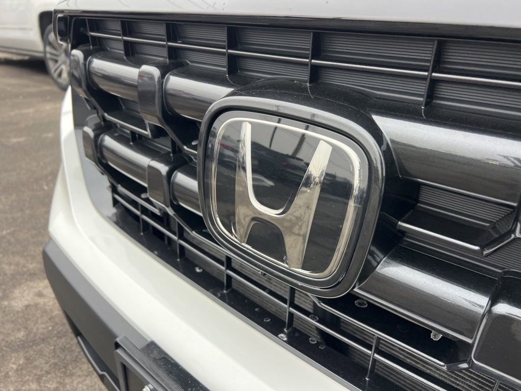Certified 2025 Honda Ridgeline Sport image 29
