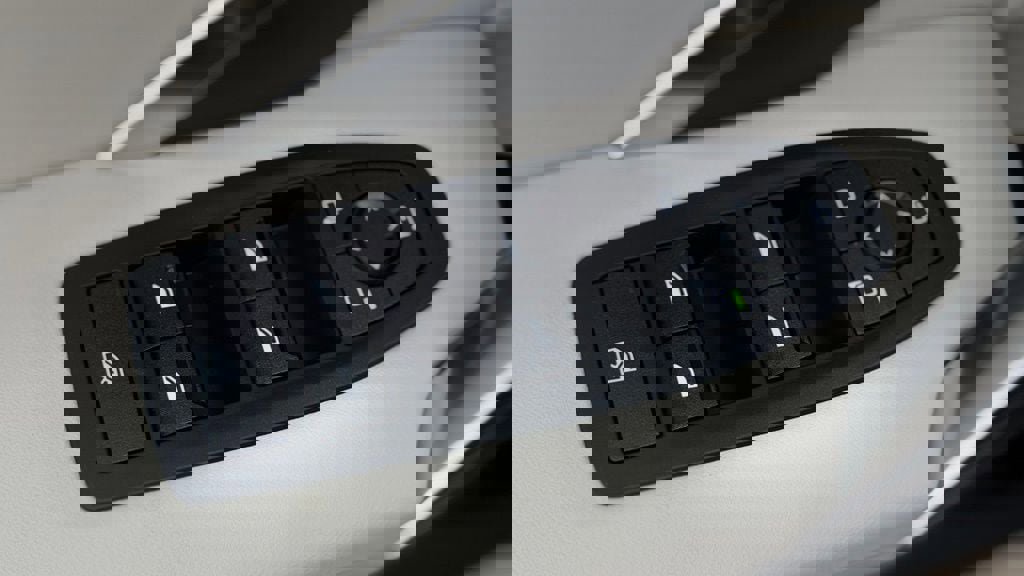 New 2026 BMW X1 xDrive28i image 13