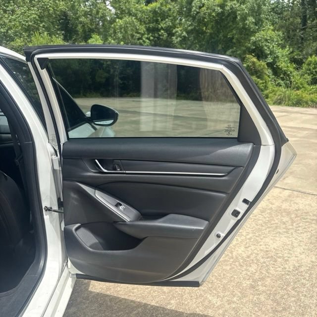 Used 2018 Honda Accord Sport image 15