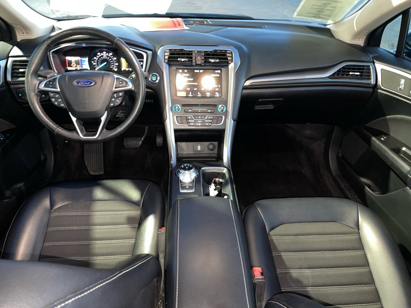 Used 2017 Ford Fusion SE w/ Equipment Group 201A AWD/4WD image 17