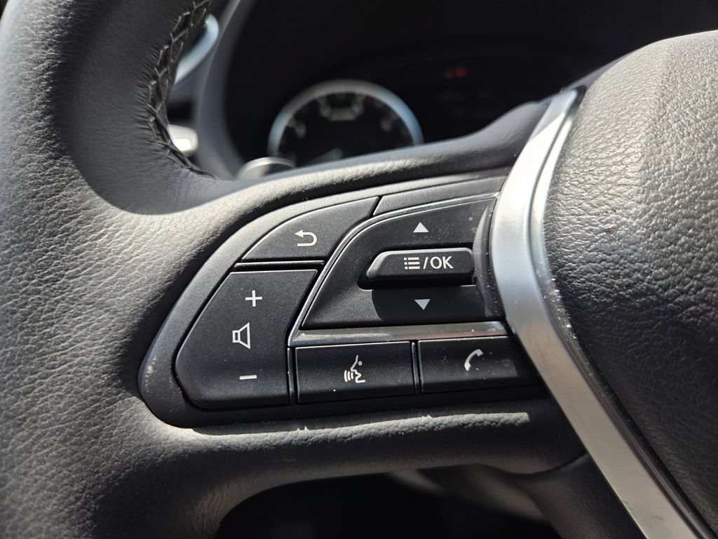 Used 2025 INFINITI QX50 Luxe AWD/4WD image 13