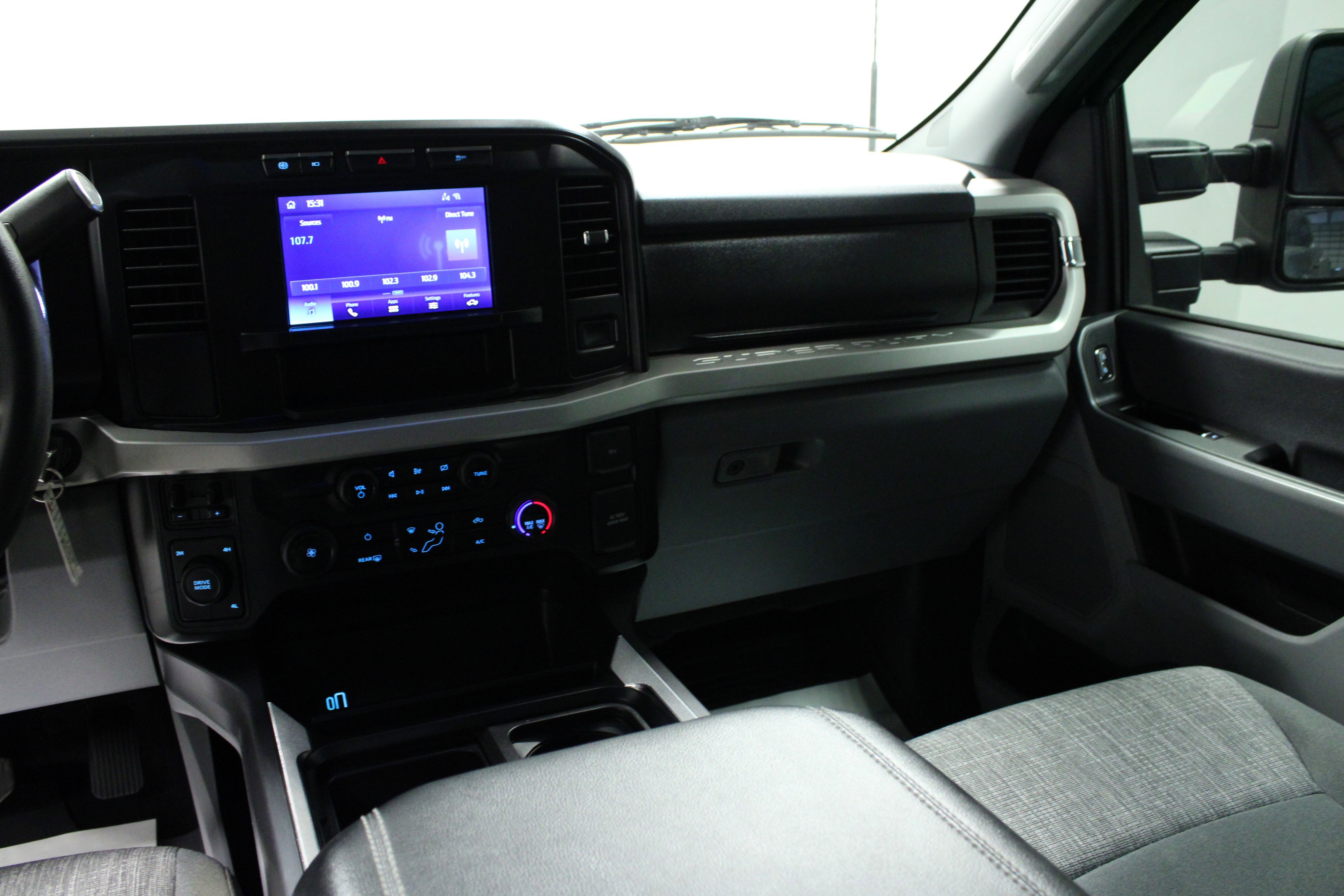 Used 2023 Ford F450 XLT w/ 360-Degree Camera Package AWD/4WD image 19