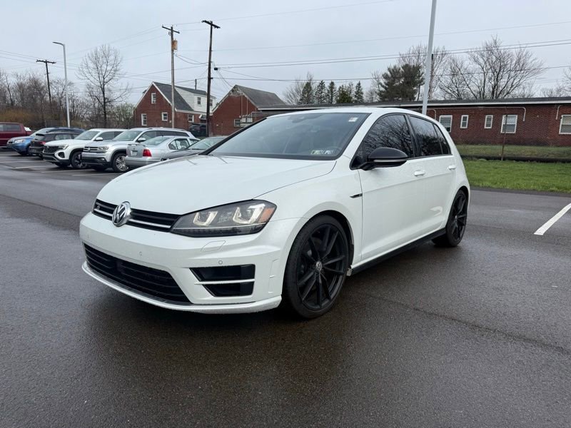 Used 2017 Volkswagen Golf R 4-Door image 3
