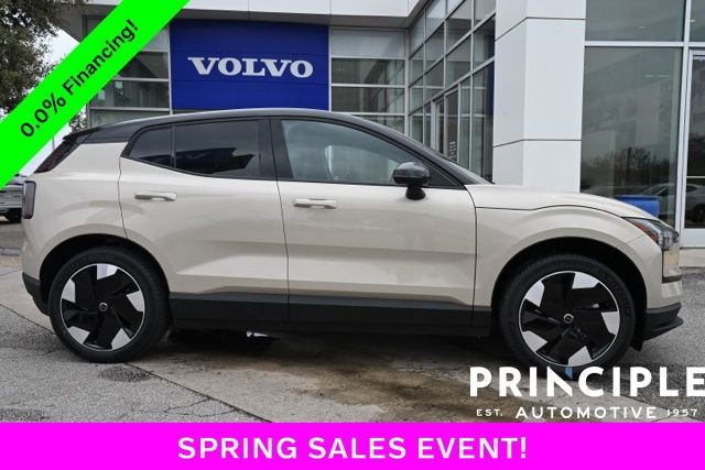 New 2026 Volvo EX30 Plus w/ Climate Package image 7