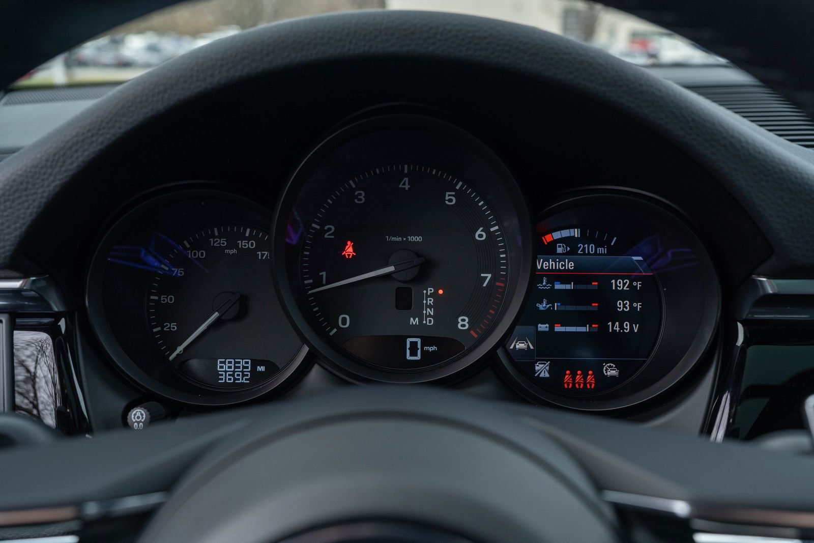 Certified 2025 Porsche Macan image 24