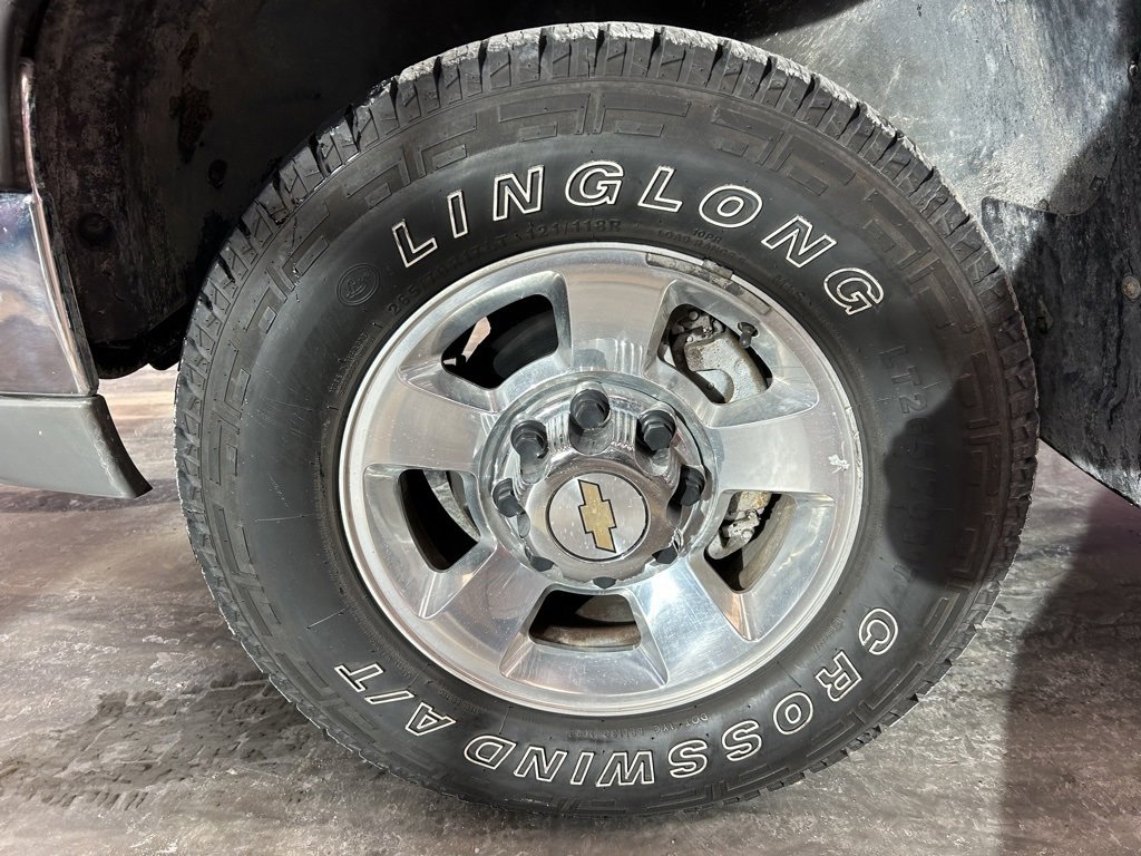 Used 2005 Chevrolet Silverado 2500 LS image 20