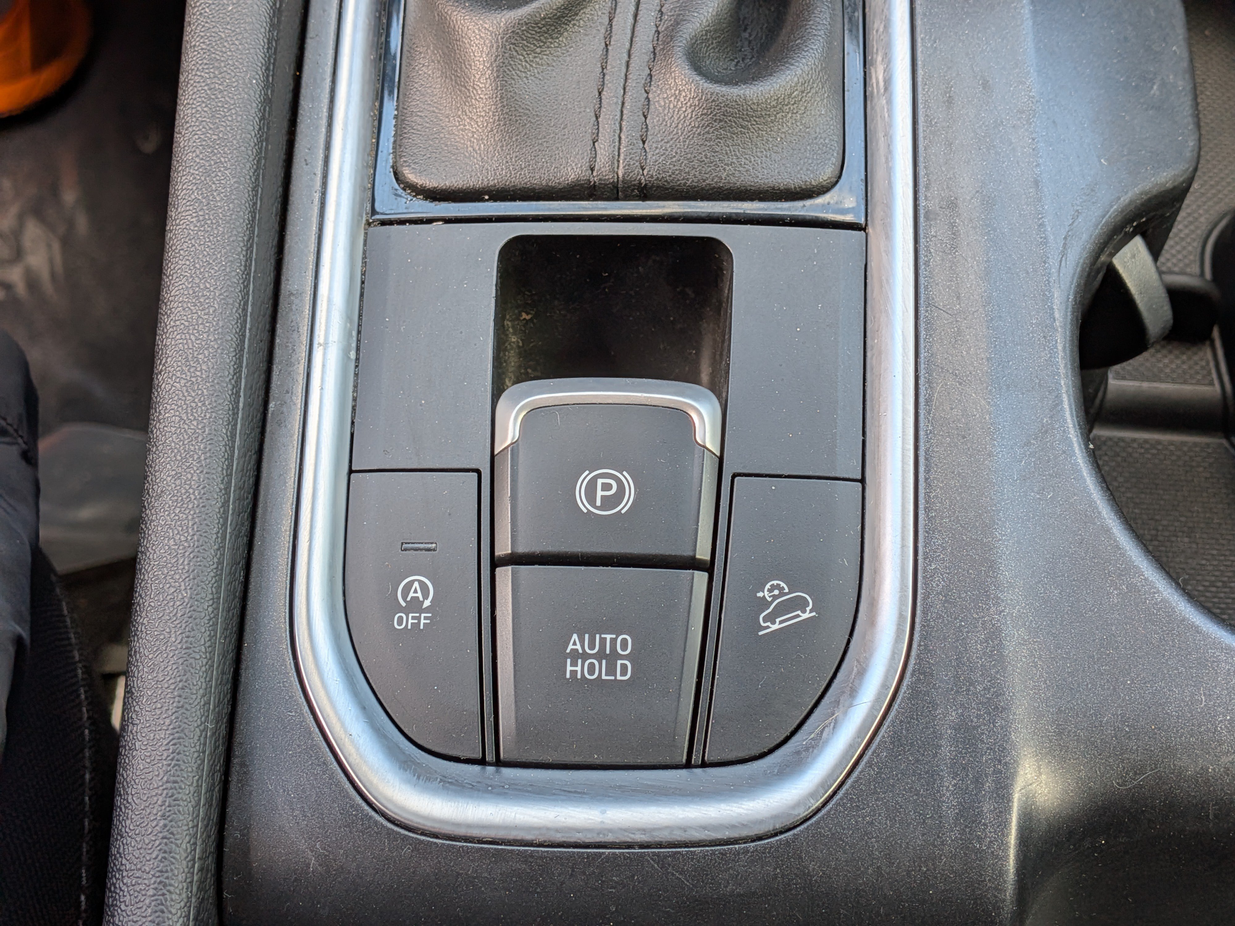 Used 2019 Hyundai Santa Fe SE AWD/4WD image 30