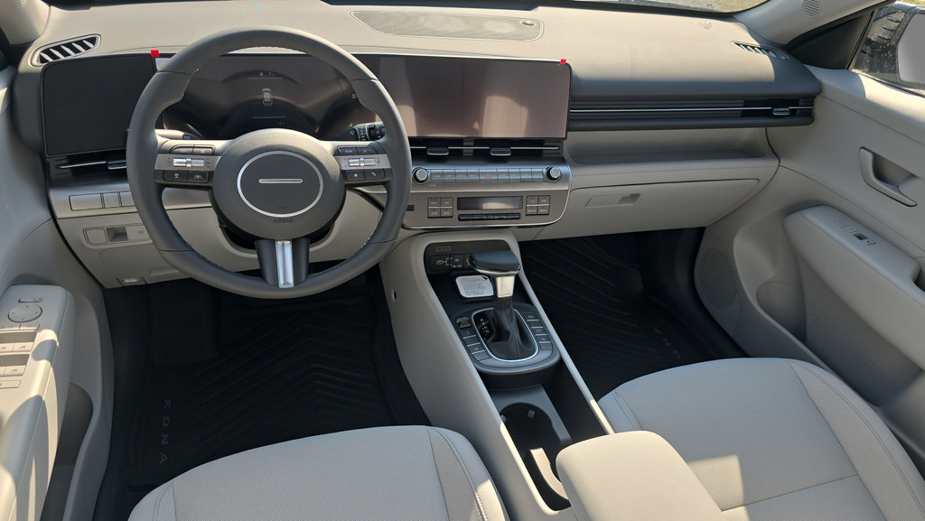 New 2027 Hyundai Kona SEL Sport AWD/4WD image 18