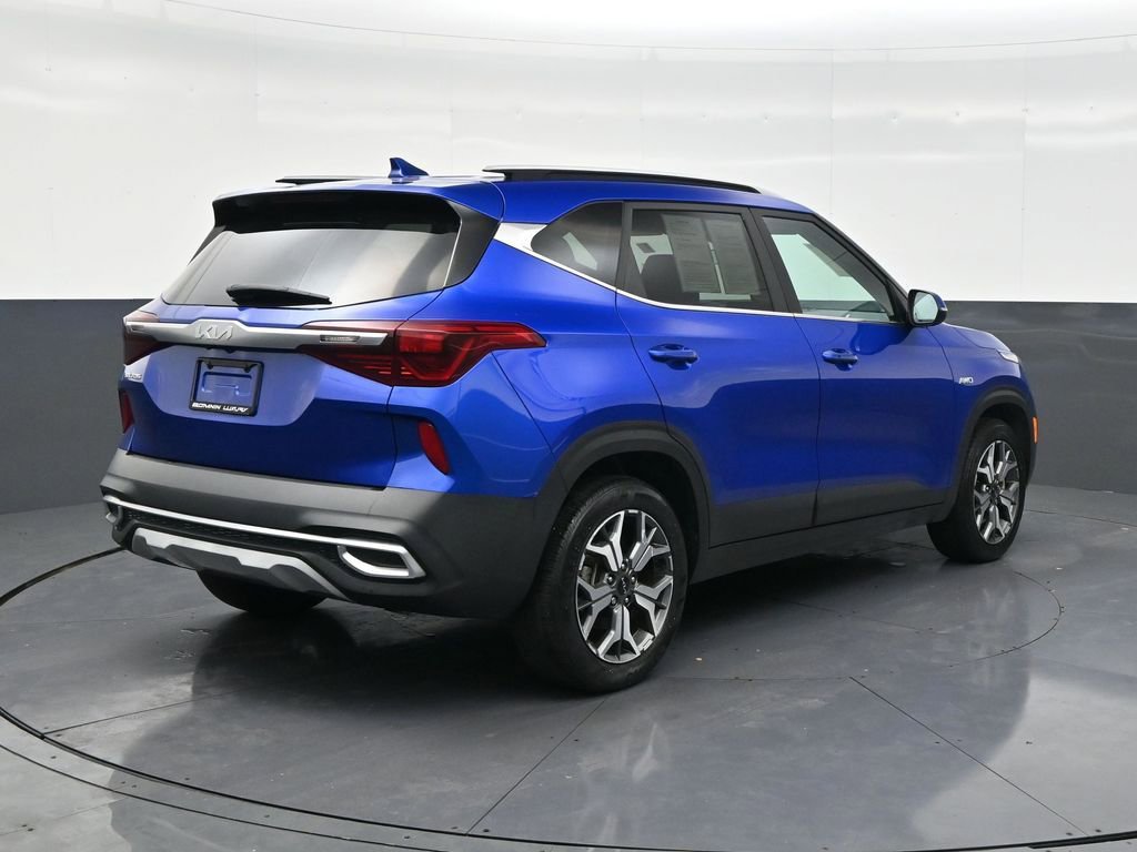 Used 2023 Kia Seltos EX AWD/4WD image 5