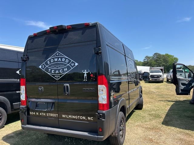 Used 2023 RAM ProMaster 2500 w/ Black Appearance Package FWD image 7
