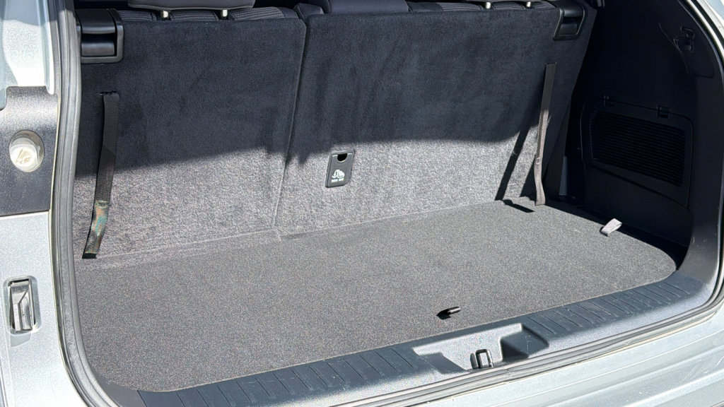 Used 2023 Toyota Highlander LE image 27