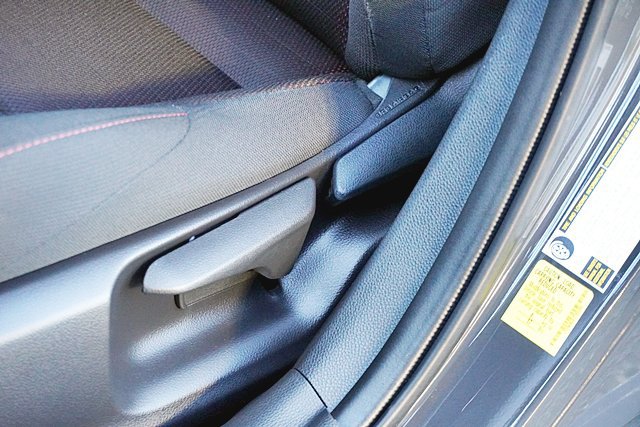 Used 2026 Toyota Corolla SE w/ SE Package FWD image 23