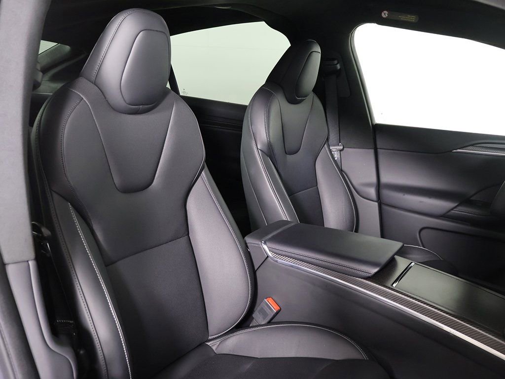 Used 2023 Tesla Model X Plaid image 24