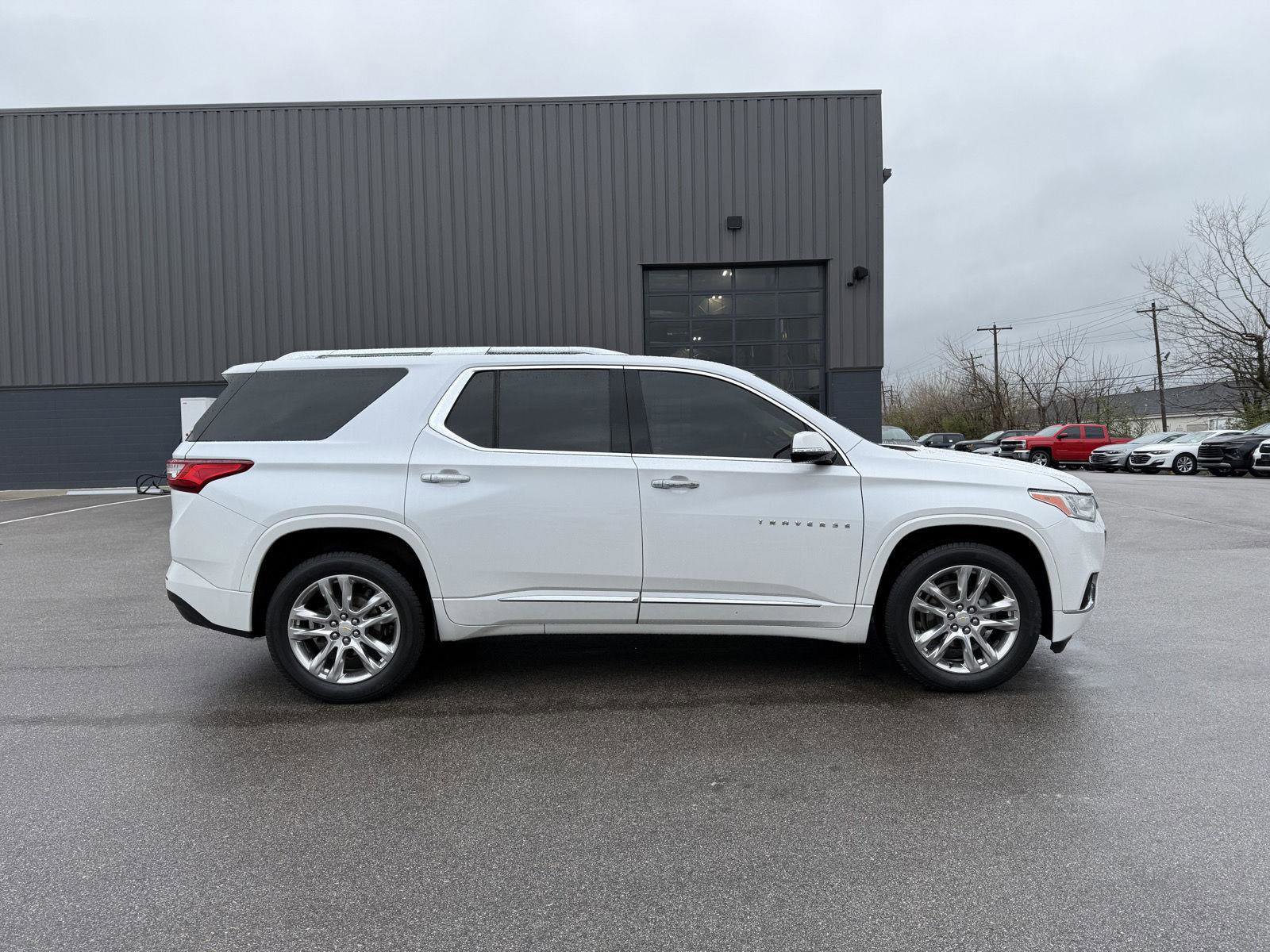 Used 2018 Chevrolet Traverse High Country image 2