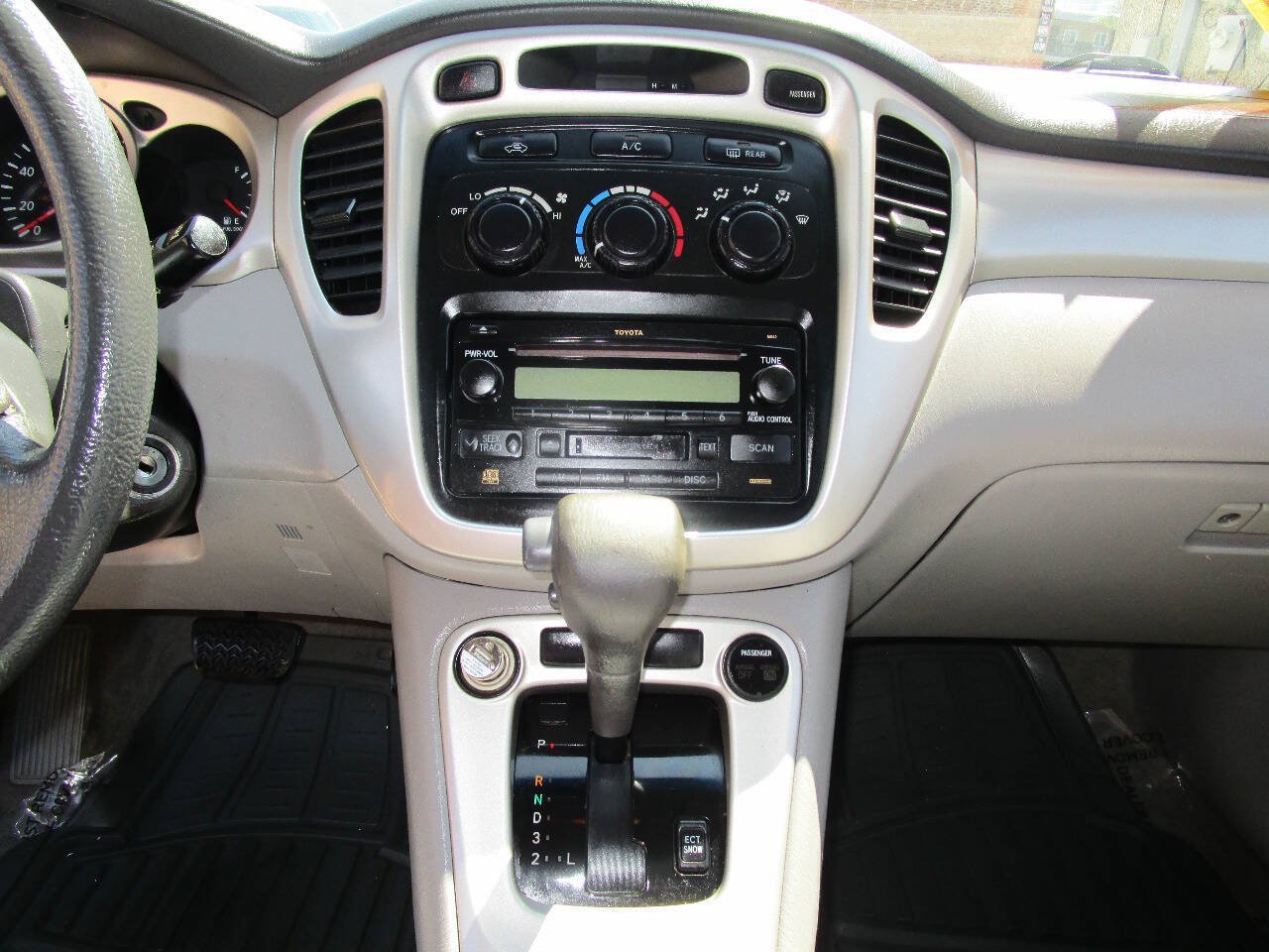 Used 2006 Toyota Highlander 4WD V6 w/ Appearance Pkg image 11