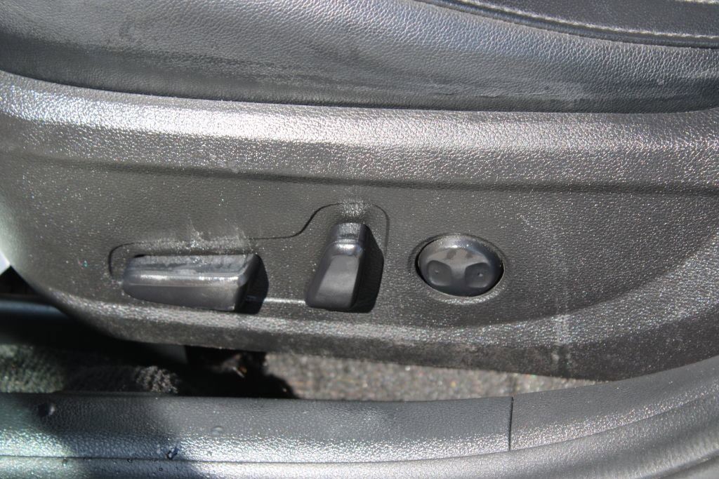 Used 2018 Kia Optima S w/ 18" Alloy Wheels Package image 15