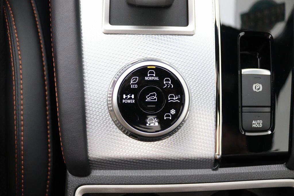 Used 2025 Mitsubishi Outlander SEL AWD/4WD image 7