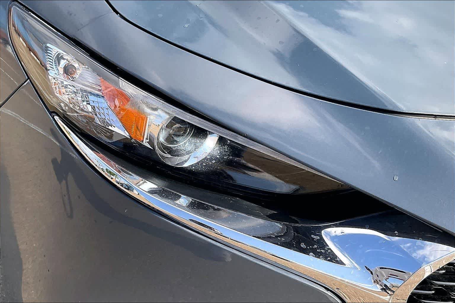 Used 2023 MAZDA MAZDA3 s AWD/4WD image 31