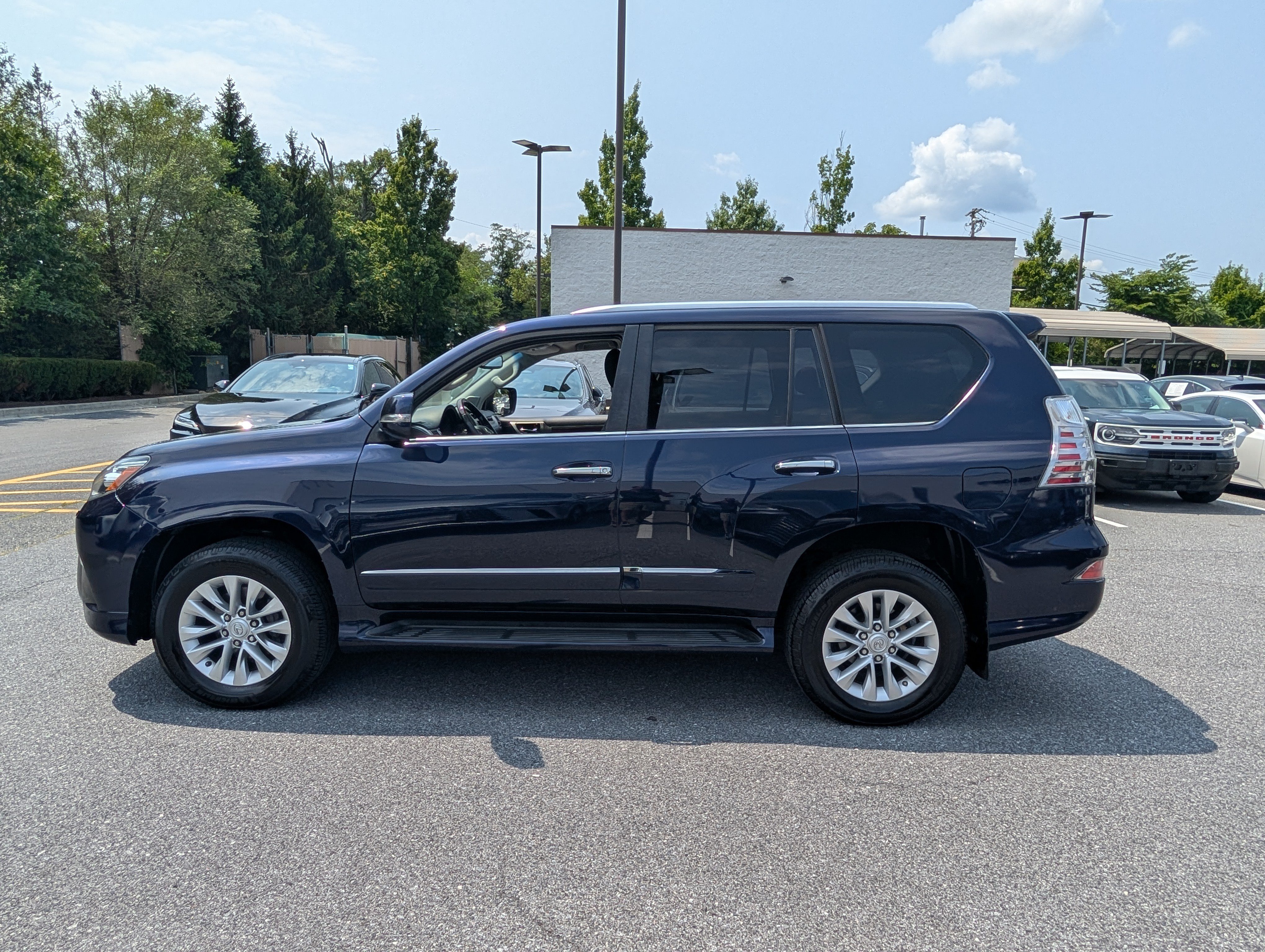 Used 2019 Lexus GX 460 Premium AWD/4WD image 6