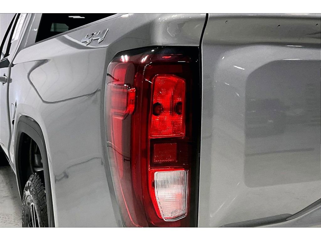 Used 2025 GMC Sierra 1500 Elevation AWD/4WD image 29