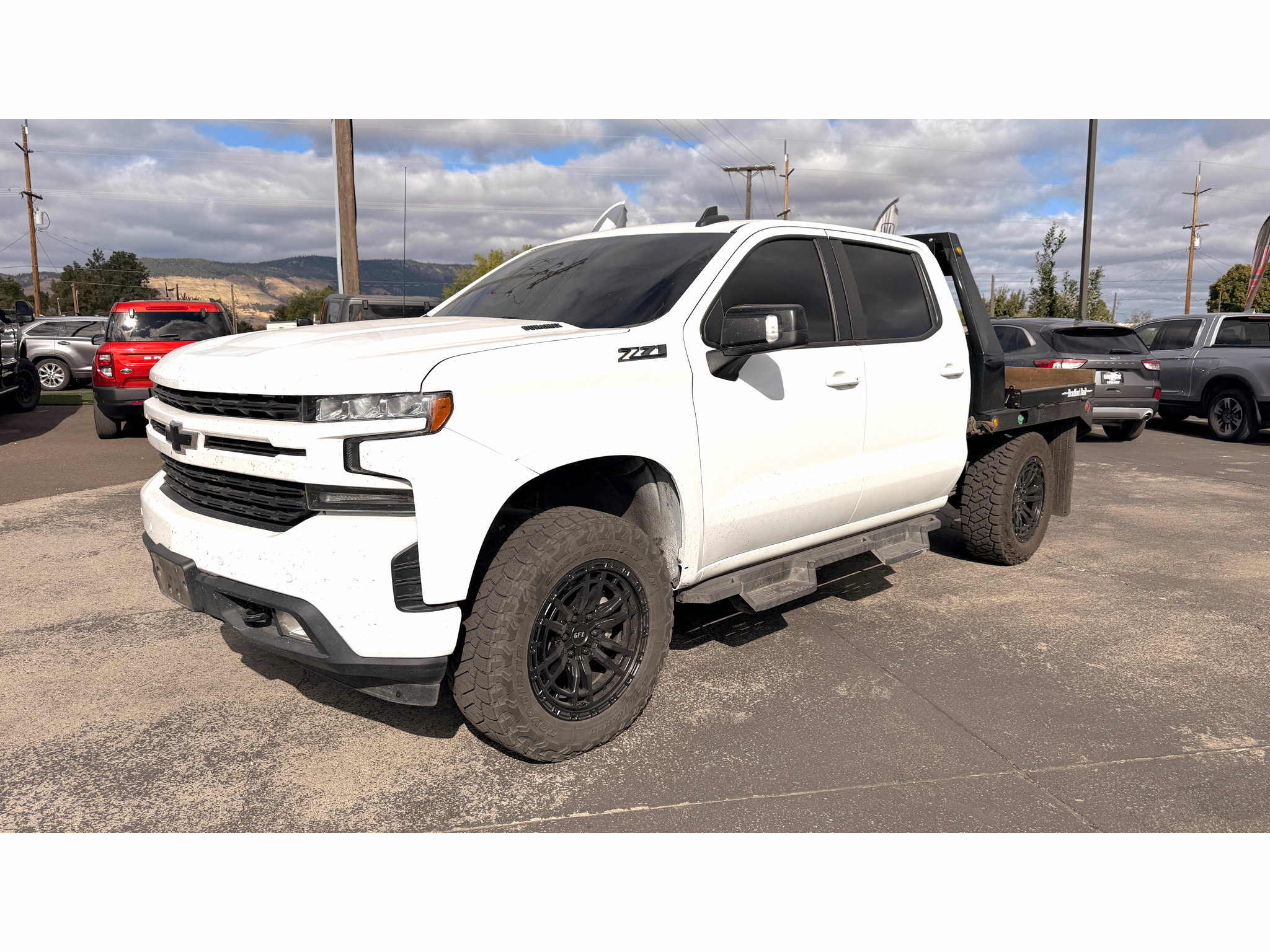 Used 2020 Chevrolet Silverado 1500 RST w/ True North Edition AWD/4WD image 4