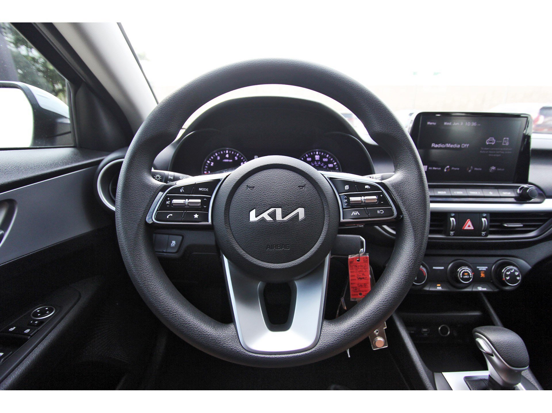 Certified 2023 Kia Forte LXS w/ LXS Technology Package FWD image 17
