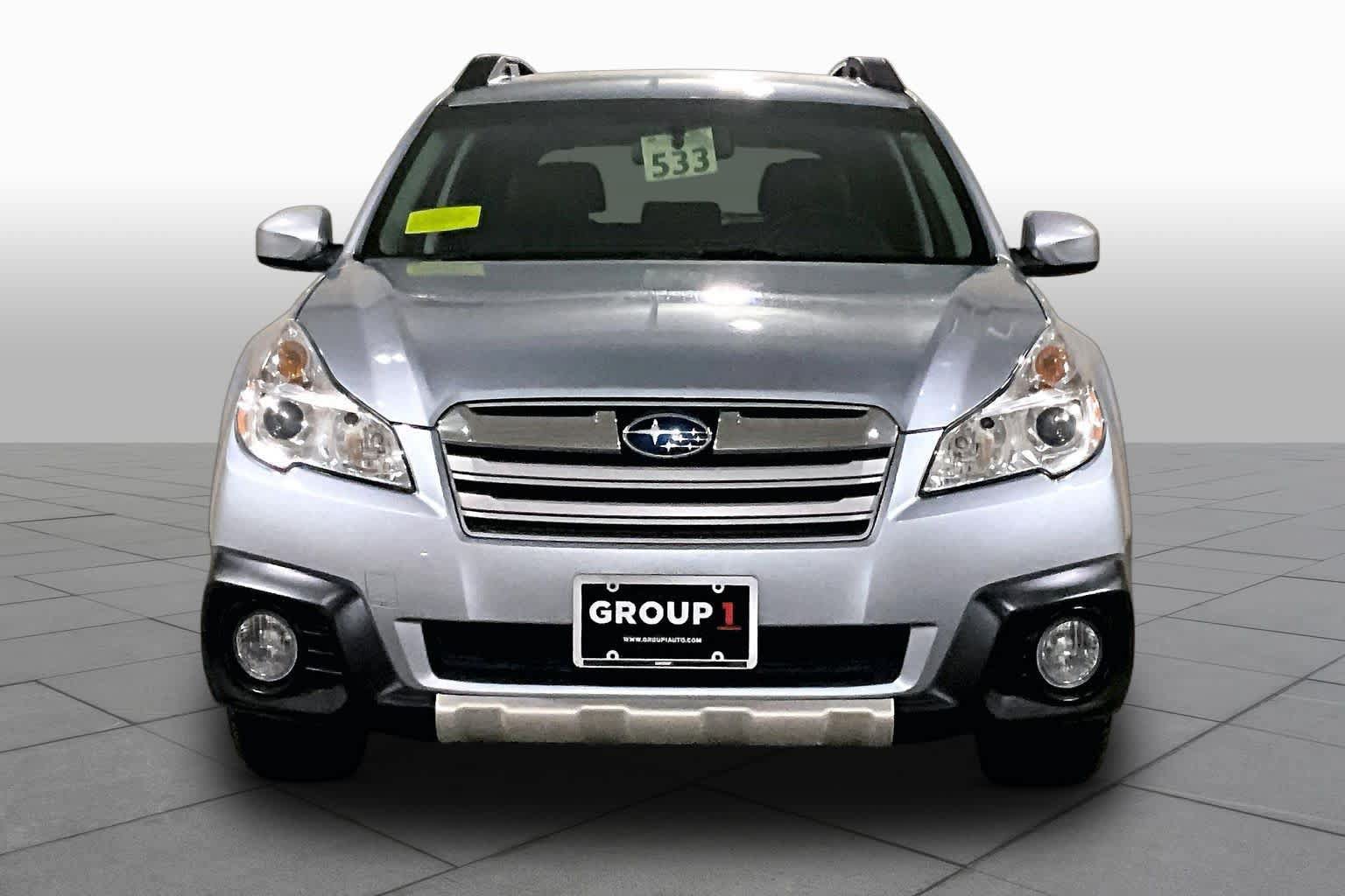Used 2013 Subaru Outback 2.5i Limited AWD/4WD image 3