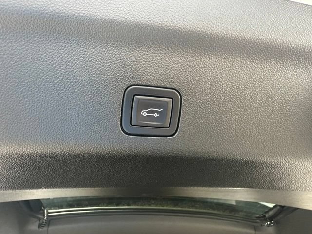 Used 2024 Chevrolet Tahoe LT AWD/4WD image 16