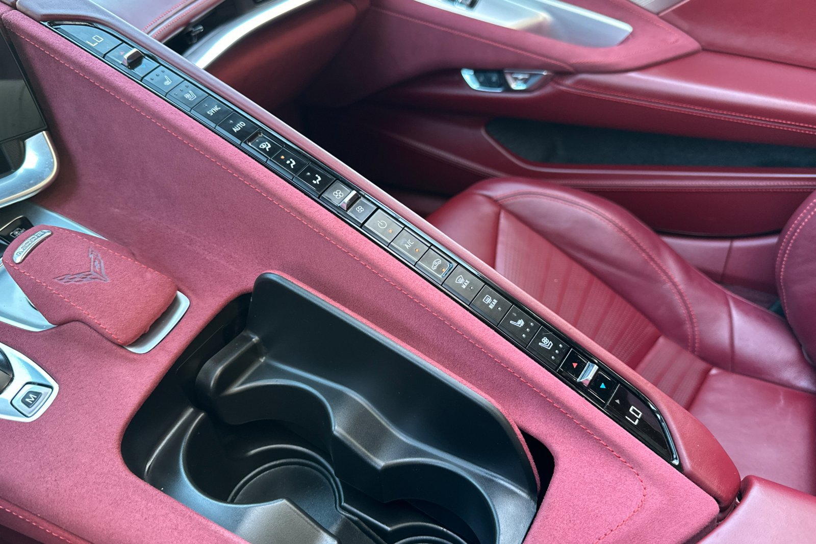 Used 2022 Chevrolet Corvette Stingray Premium Conv w/ Z51 Performance Package RWD image 31