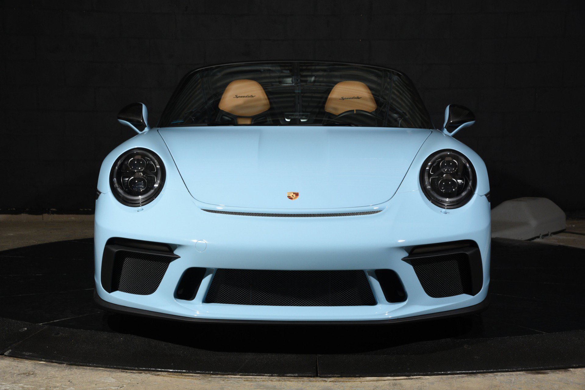 Used 2019 Porsche 911 Speedster RWD image 11