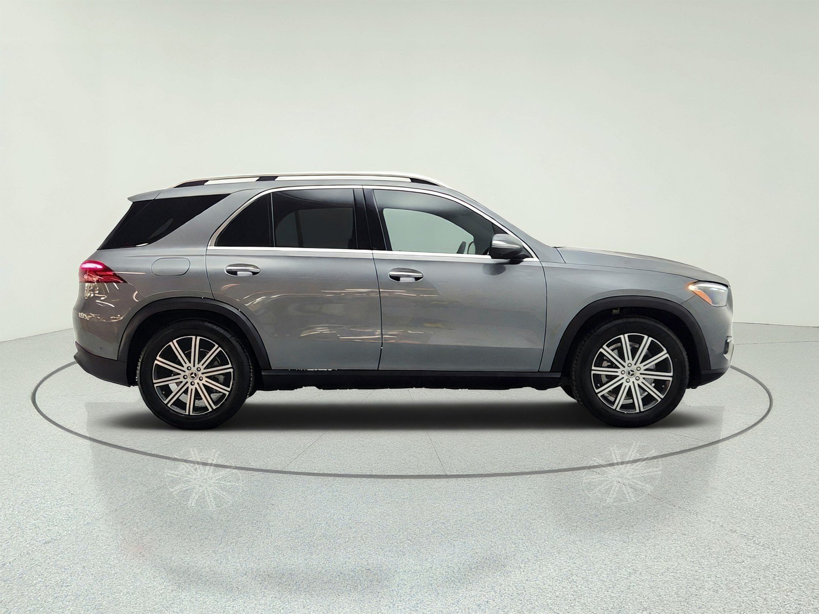 Certified 2026 Mercedes-Benz GLE 350 4MATIC image 4