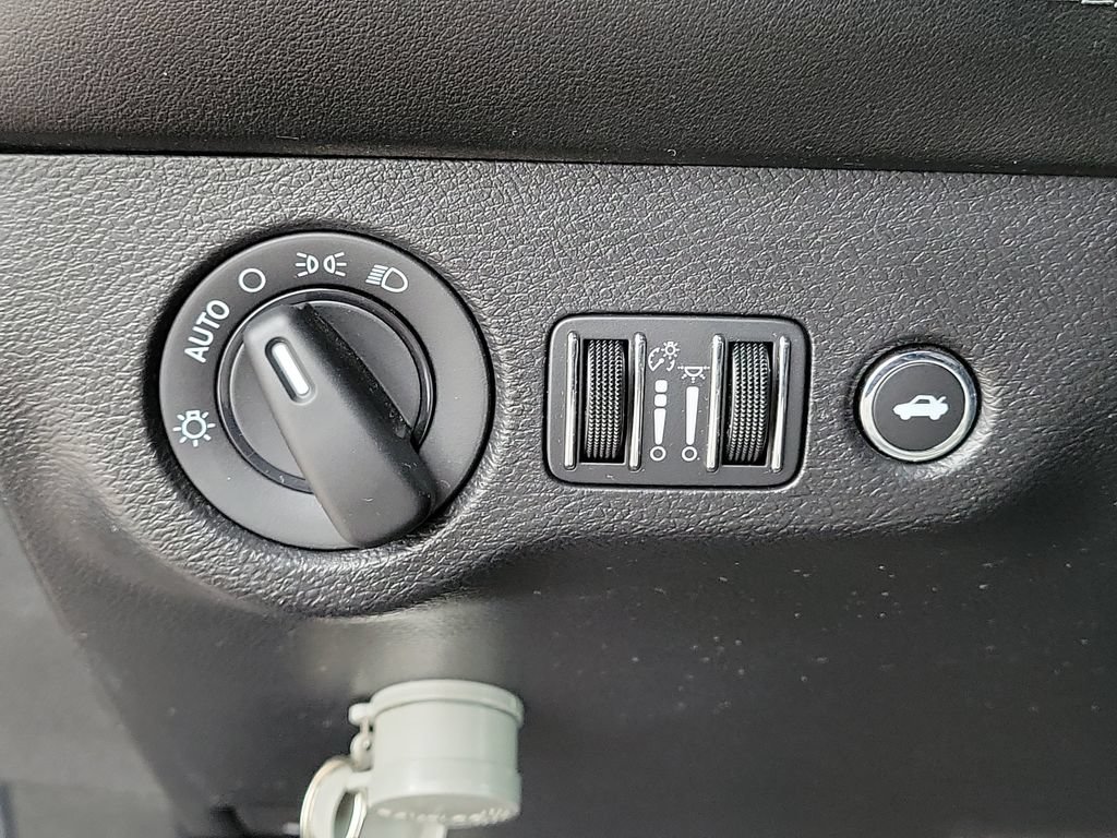 Used 2022 Dodge Challenger R/T Scat Pack RWD image 30