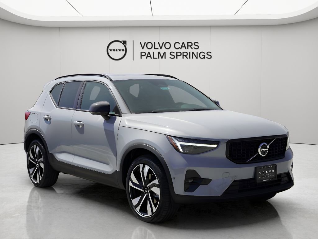 New 2025 Volvo XC40 B5 Ultra w/ Protection Package image 1