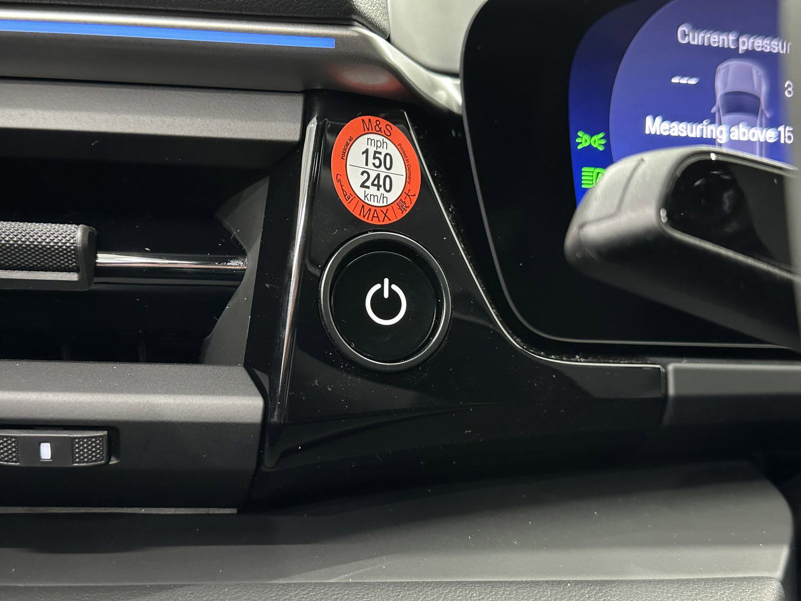 Certified 2025 Porsche Macan Electric image 45