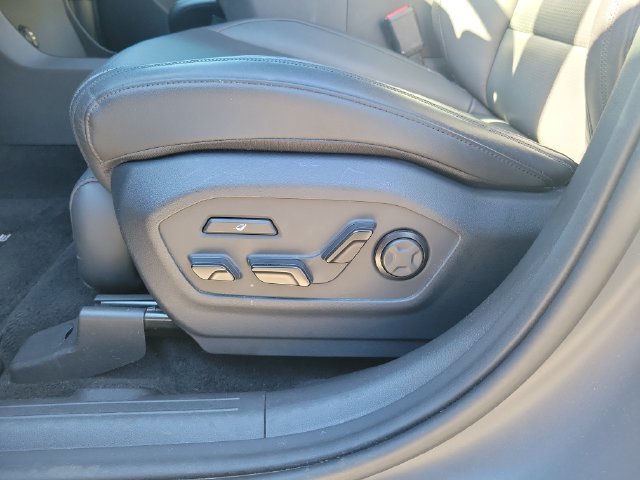 Used 2025 Hyundai Santa Fe Calligraphy FWD image 16