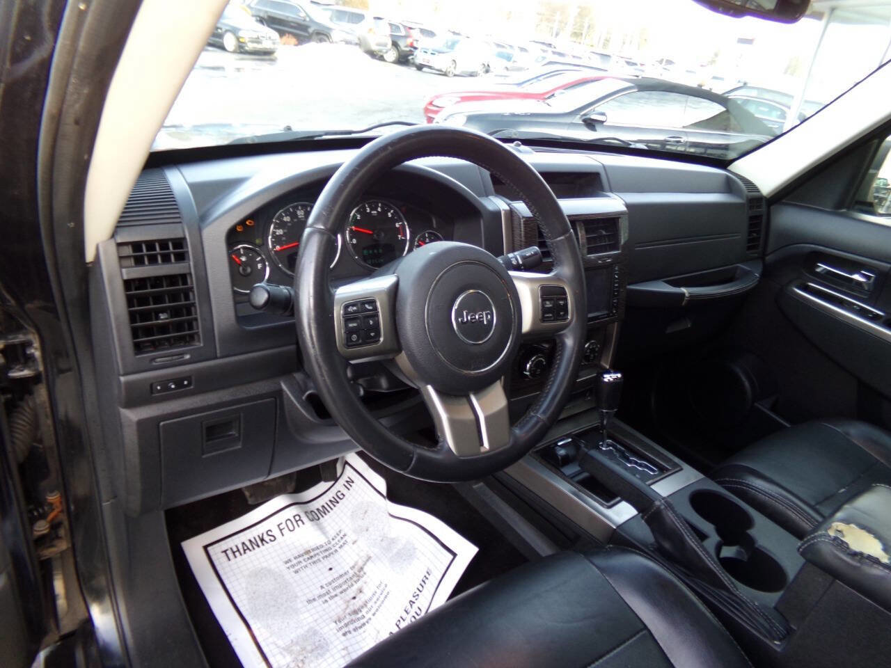 Used 2012 Jeep Liberty Limited Jet w/ Comfort/Convenience Group image 7