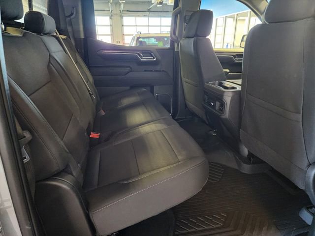 Used 2025 Chevrolet Silverado 1500 LT Trail Boss w/ Convenience Package II AWD/4WD image 16