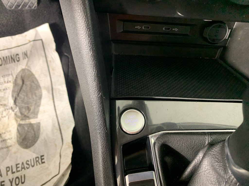 Used 2024 Volkswagen Tiguan Wolfsburg Edition image 18