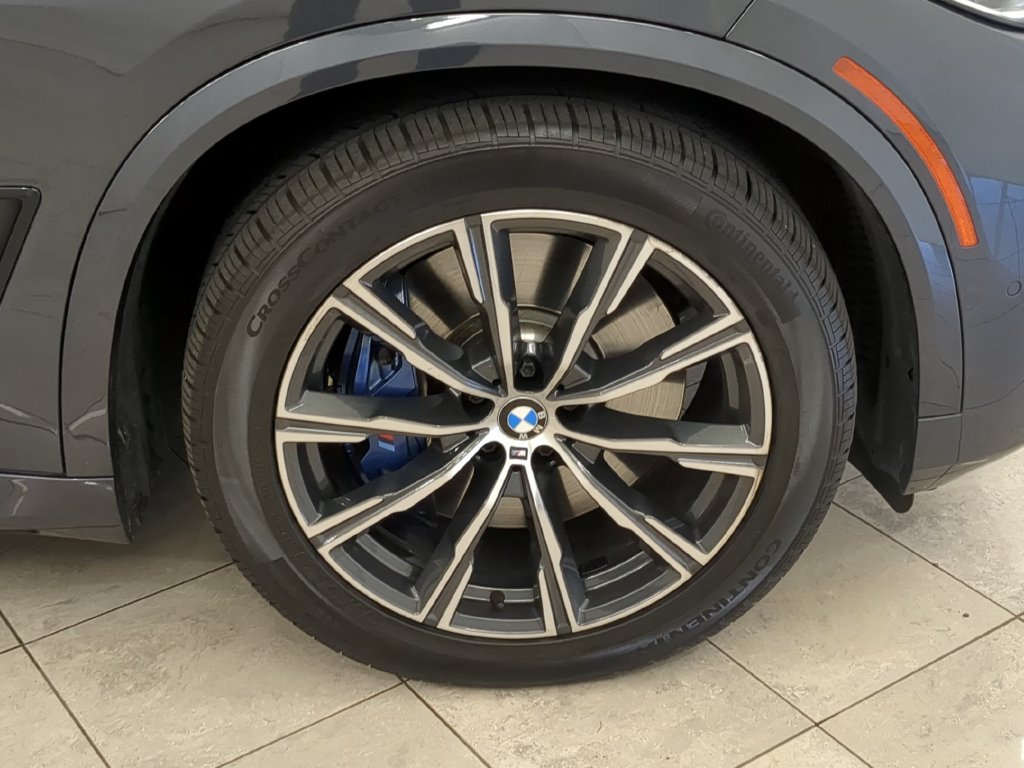 Used 2021 BMW X5 M50i AWD/4WD image 12