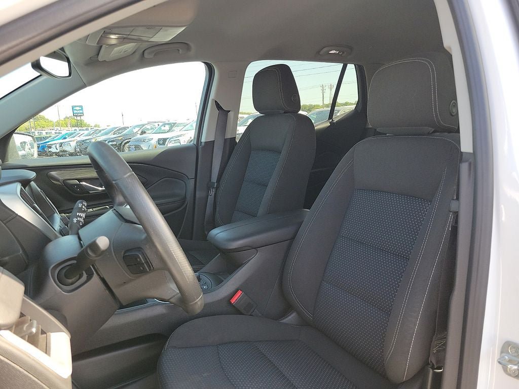 Used 2023 GMC Terrain SLE w/ Driver Convenience Package FWD image 11
