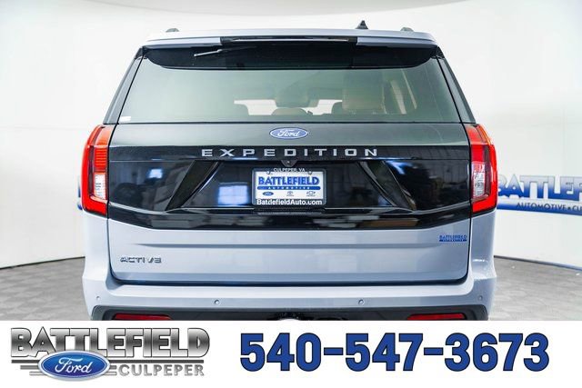 New 2026 Ford Expedition Active image 5