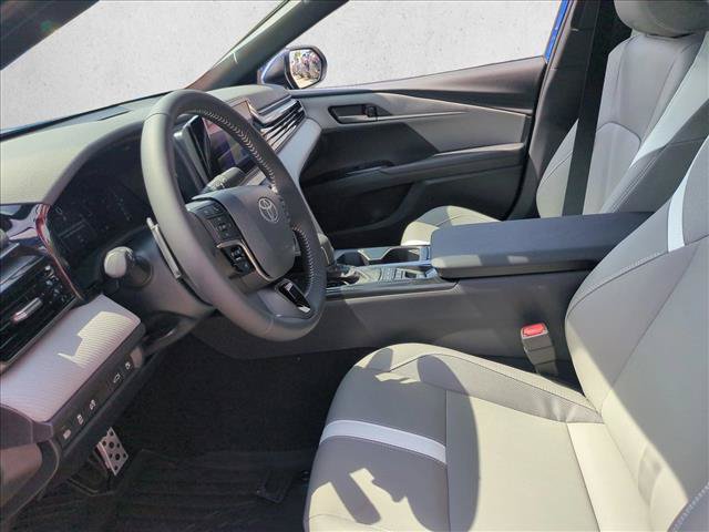 New 2026 Toyota Camry SE FWD image 3