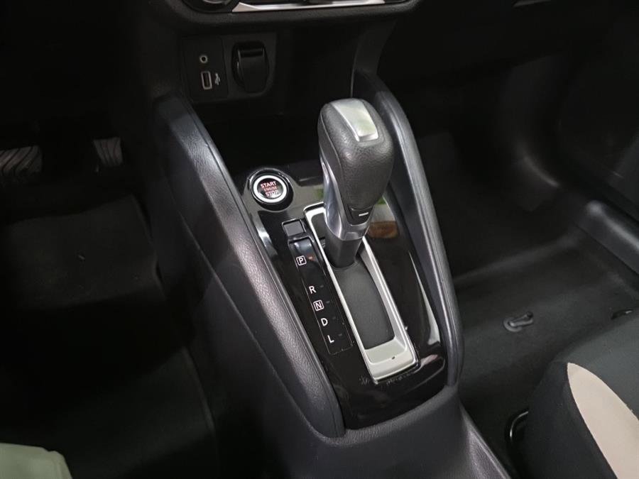 Used 2021 Nissan Versa SV image 18