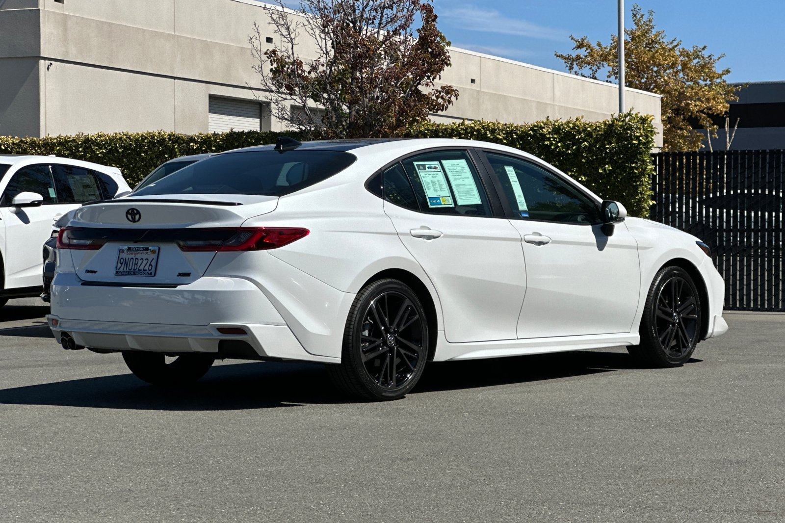Used 2025 Toyota Camry XSE FWD image 4