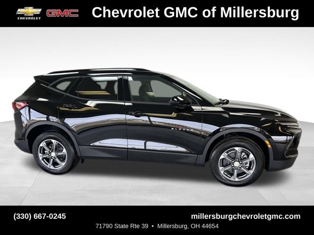 New 2025 Chevrolet Blazer LT w/ Convenience Package FWD image 3