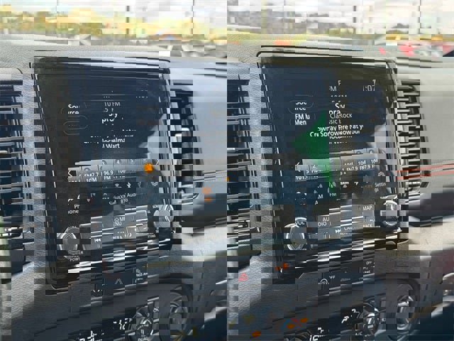 Used 2024 Nissan Frontier PRO-4X w/ Off-Road Protection Package image 23