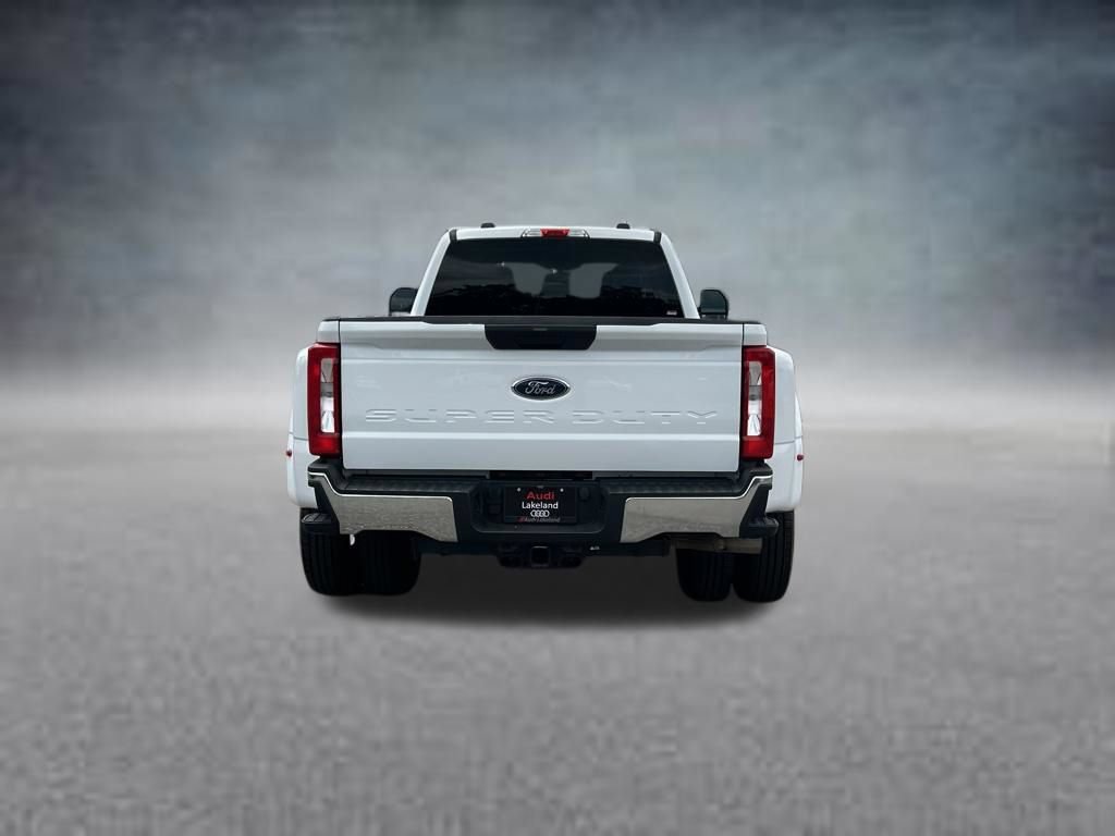 Used 2025 Ford F350 XLT AWD/4WD image 4